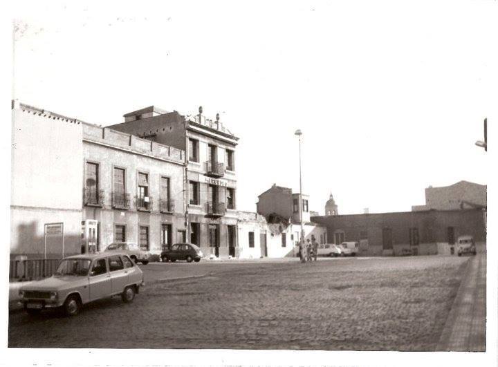 Hostal Mercedes. Plaza Ramón y Cajal.