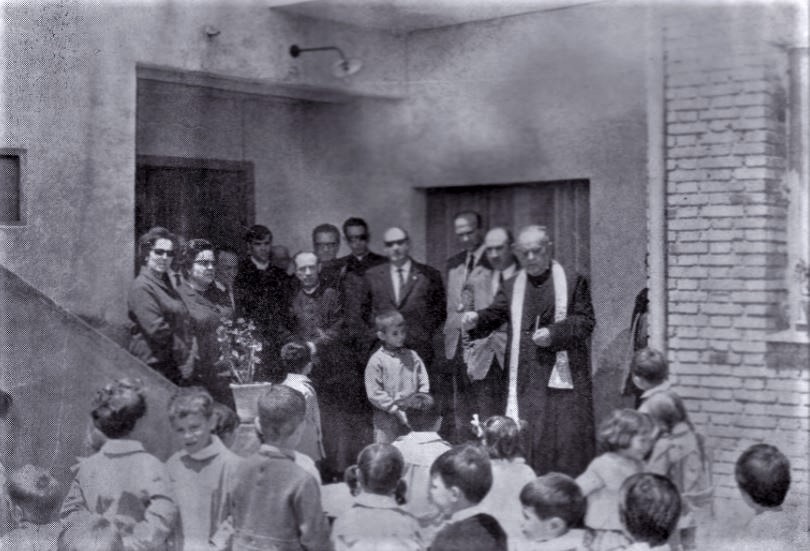 Inauguración de la guardería Caritas en la calle Aprisco en1968