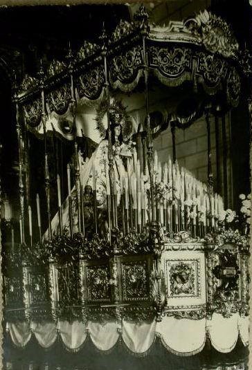 La Virgen de Gracia en su carroza. 1956. Fotografía Oña