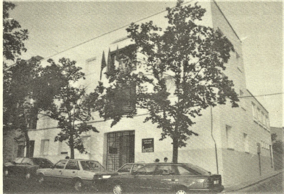 Edificio de la asociación de vecinos de Santa Ana y centro social (antes fue el Hospital 18 de Julio)